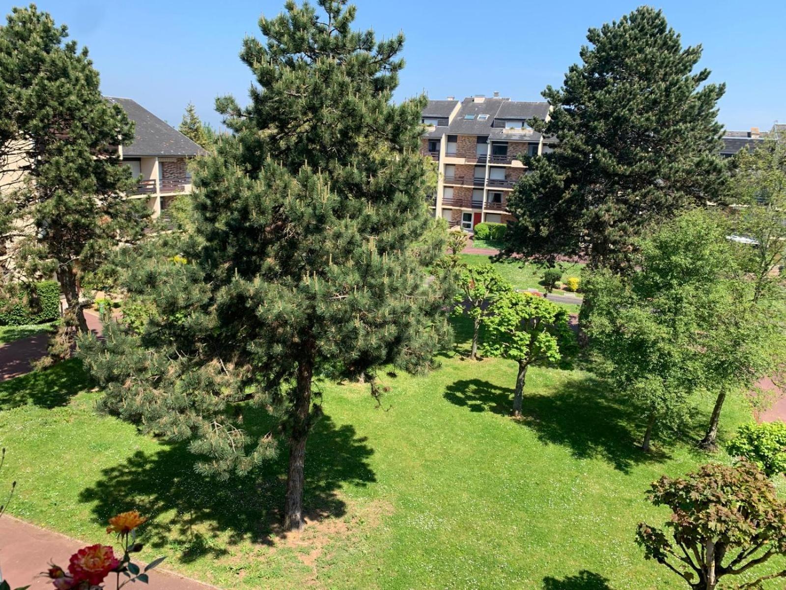 Appartement Calme Et Arboree Proche De La Cabourg